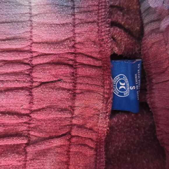 Women's Hurley Size Small Red and Blue Tye Dye Sweats Outfit - Picture 6 of 7